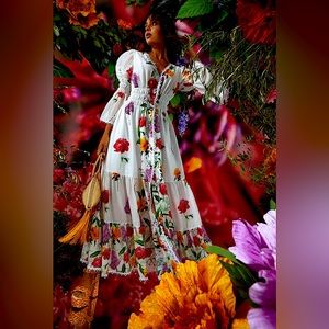 CHARO RUIZ Lipa Long Dress

Charo Ruiz Lipa long dress new with tags